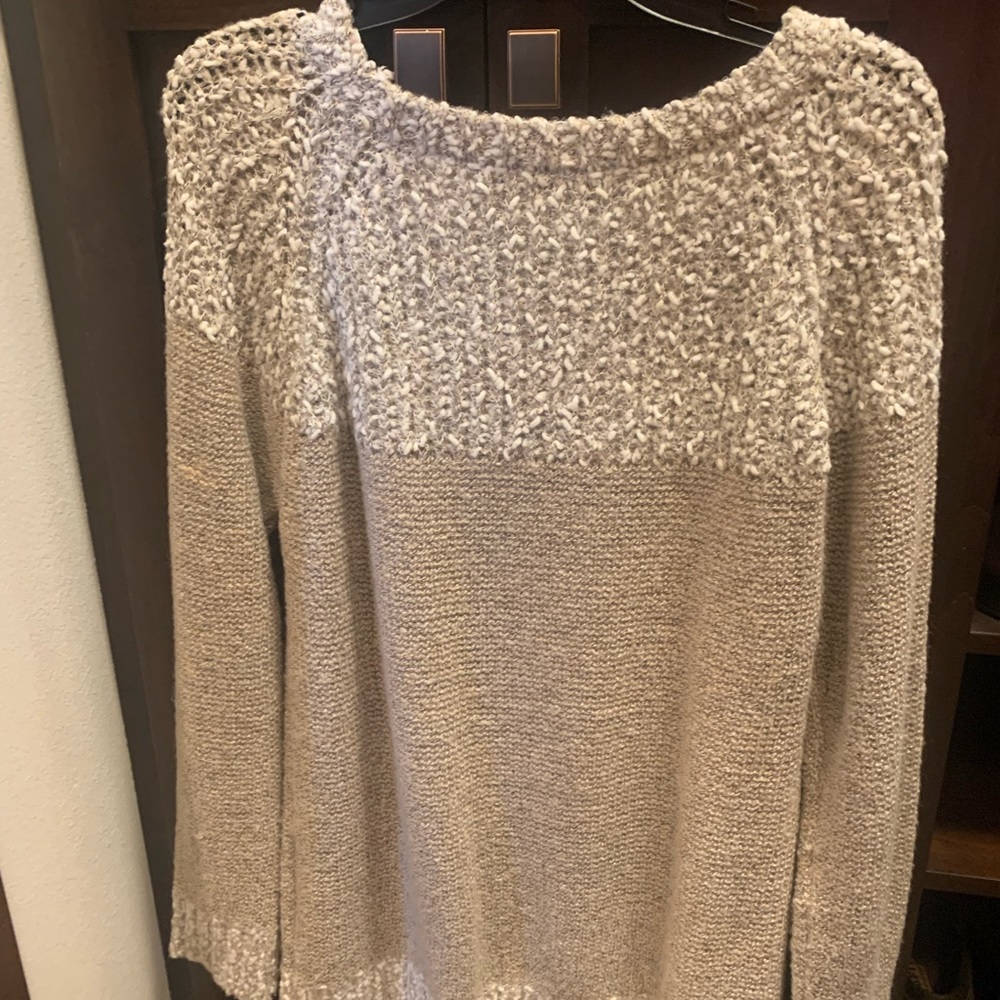 Women’s sweater